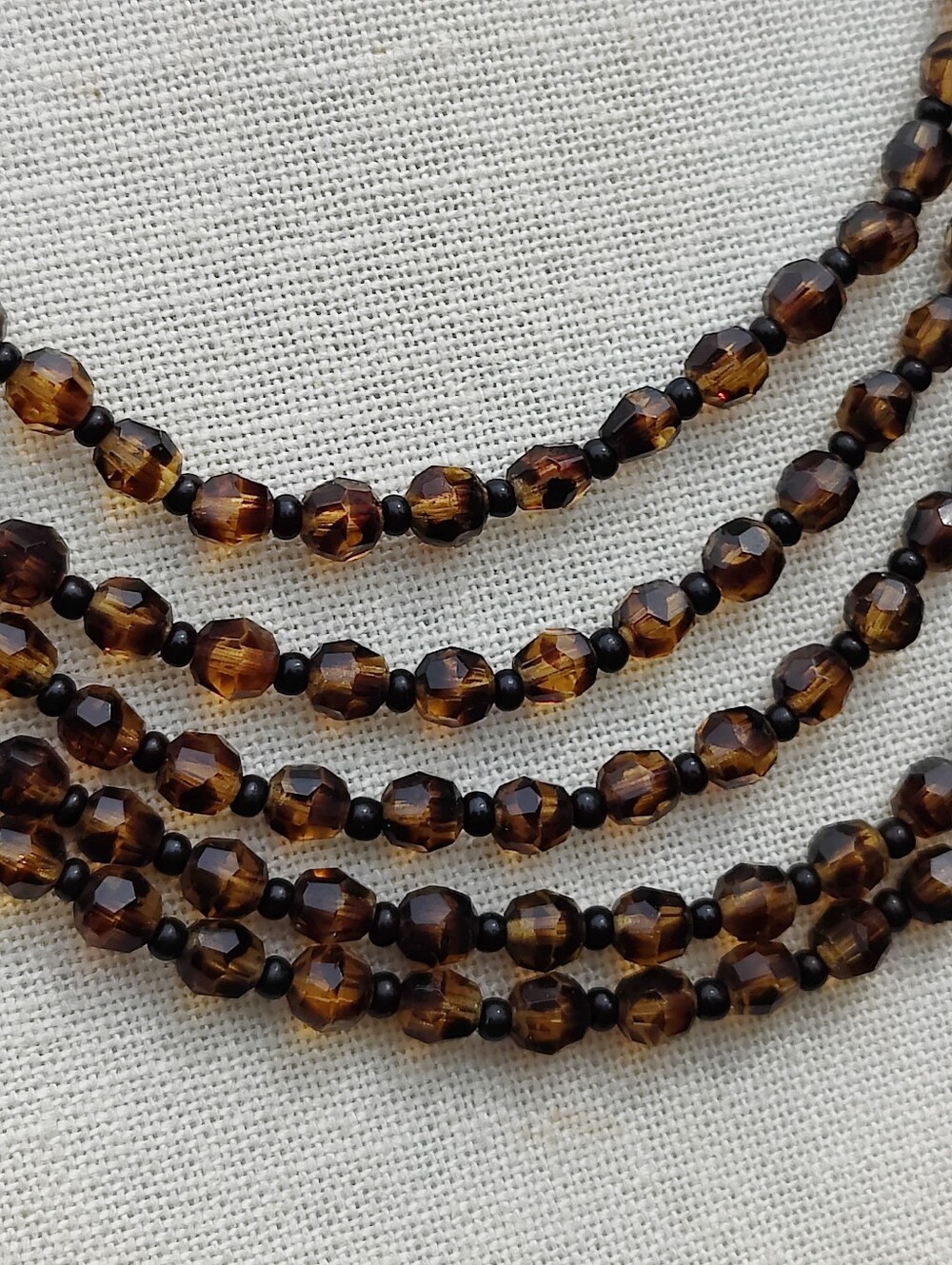 Gorgeous Vintage Brown Glass Necklace - Picture 4 of 8